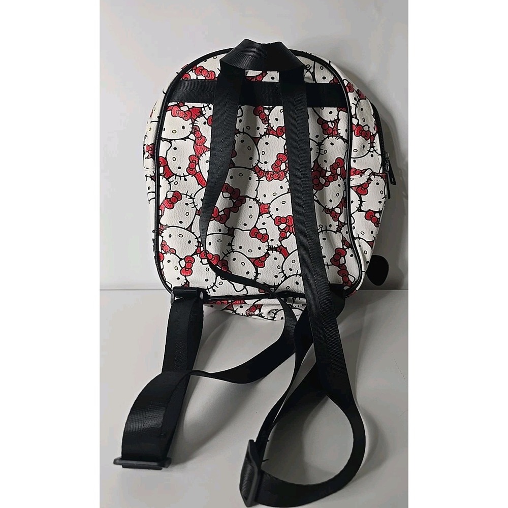 Hello Kitty Mini Backpack - Picture 5 of 7